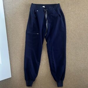 Figs XS petite jogger scrubs